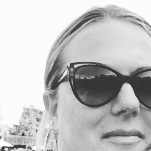 Meet your Posher, Jodi - Picture 1 of 1